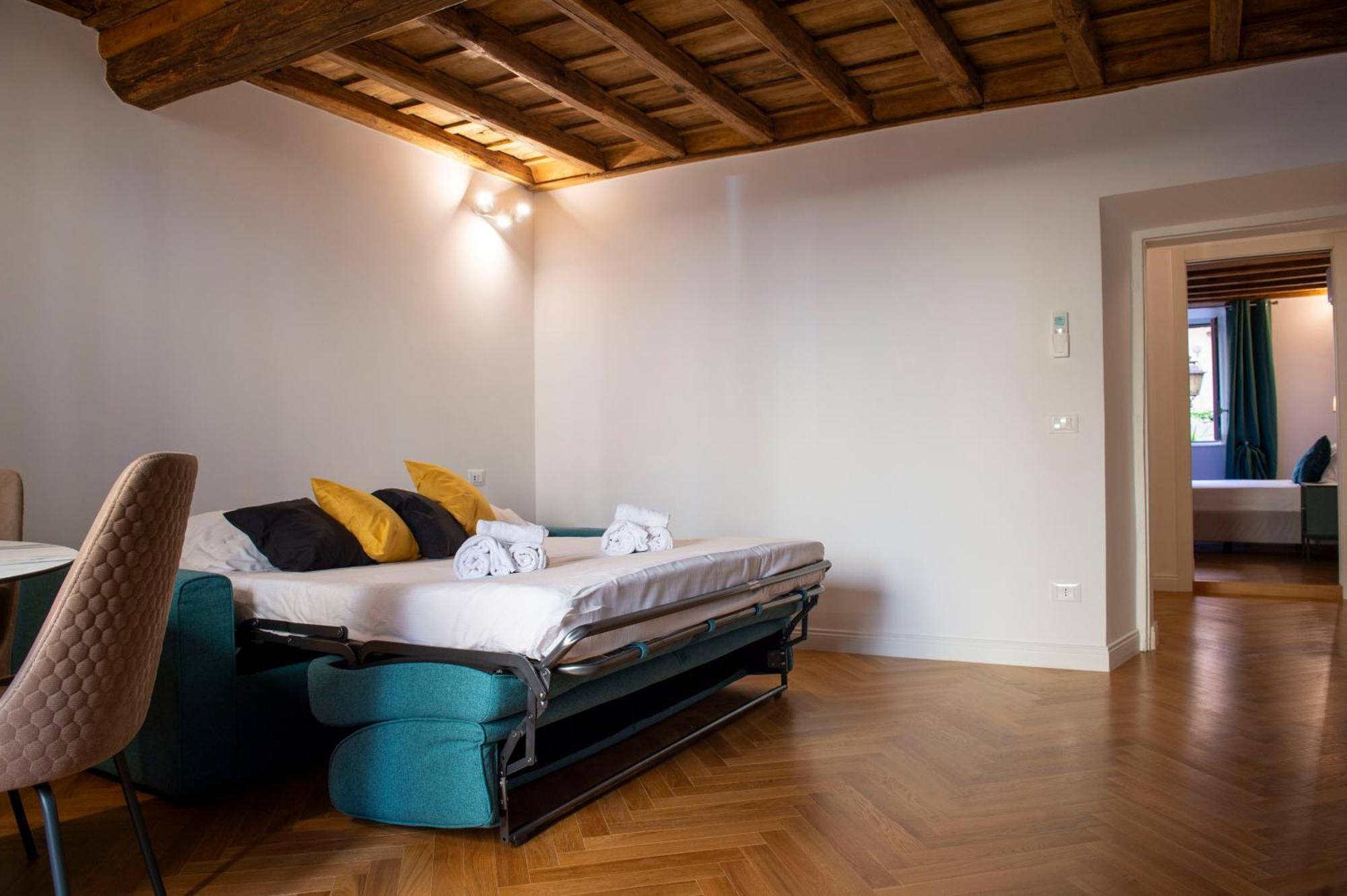 Costaguti Holiday Apartment Рим Екстер'єр фото